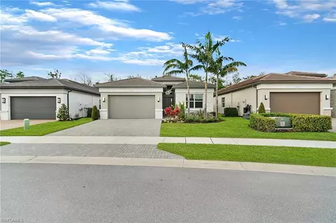 11399 Jacaranda Dr, Naples, FL 34120 photo 3