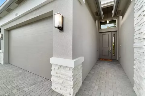 11399 Jacaranda Dr, Naples, FL 34120 photo 4