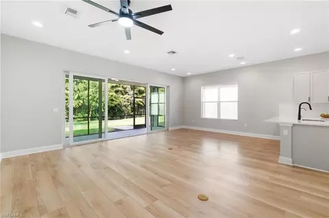 11399 Jacaranda Dr, Naples, FL 34120 photo 9