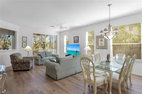 8239 Parkstone Pl #208, Naples, FL 34120