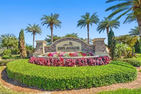 8075 Calle Canovas St, Naples, FL 34114