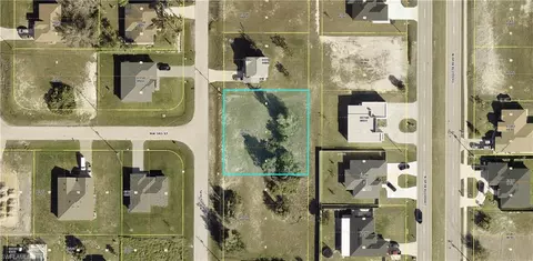 301 NW 16th Pl, Cape Coral, FL 33993