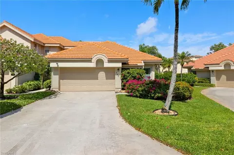 260 Napa Ridge Rd E #21, Naples, FL 34119
