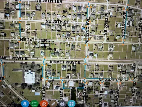 2123 Kismet Pkwy E, Cape Coral, FL 33909