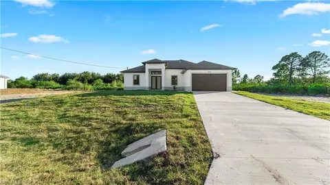 7573 5th Ter, Labelle, FL 33935 photo 2