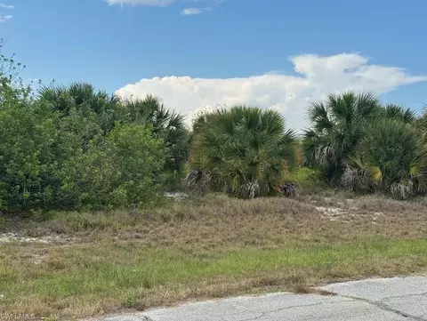 318 Kansas Ter, Labelle, FL 33935