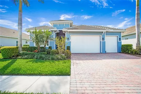 14597 Kelson Cir, Naples, FL 34114