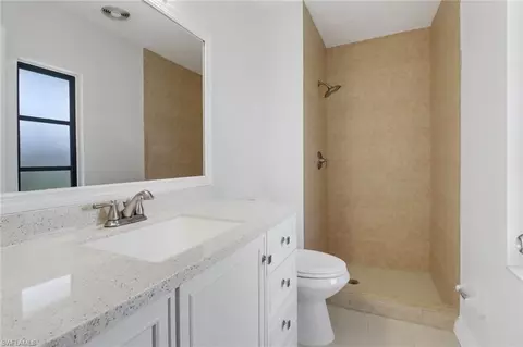Bath - 1253 Granada Blvd, Naples, FL 34103 photo 1 of 2