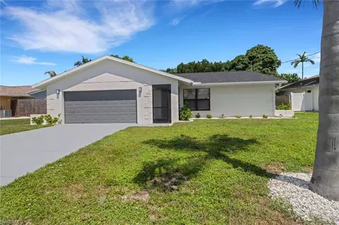 1253 Granada Blvd, Naples, FL 34103