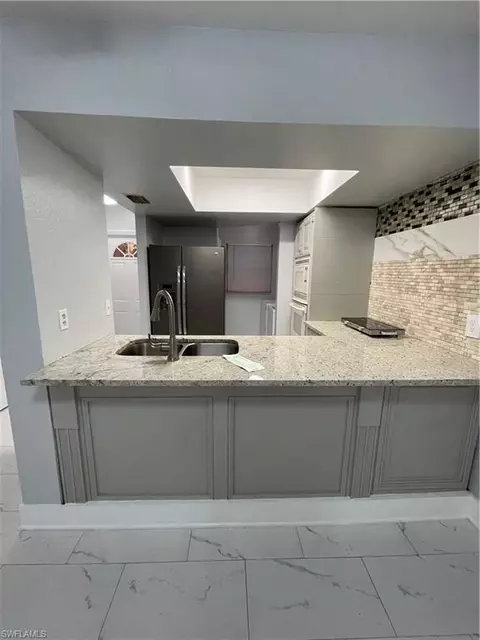 2511 47th Ter SW, Naples, FL 34116
