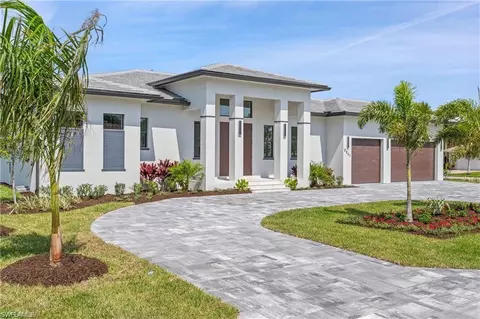 8841 Lely Island Cir, Naples, FL 34113