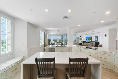 Kitchen - 445 Dockside Dr #A901, Naples, FL 34110 photo 6 of 7