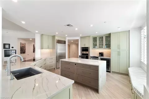 Kitchen - 445 Dockside Dr #A901, Naples, FL 34110 photo 4 of 7