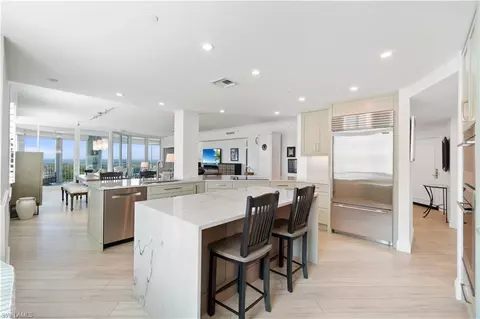 Kitchen - 445 Dockside Dr #A901, Naples, FL 34110 photo 5 of 7