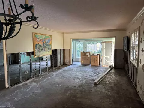 Living - 302 2nd St S, Naples, FL 34102 photo 1 of 2