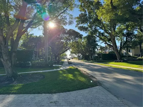 Exterior - 302 2nd St S, Naples, FL 34102 photo 3 of 7