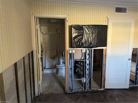 Bath - 302 2nd St S, Naples, FL 34102 photo 1 of 2