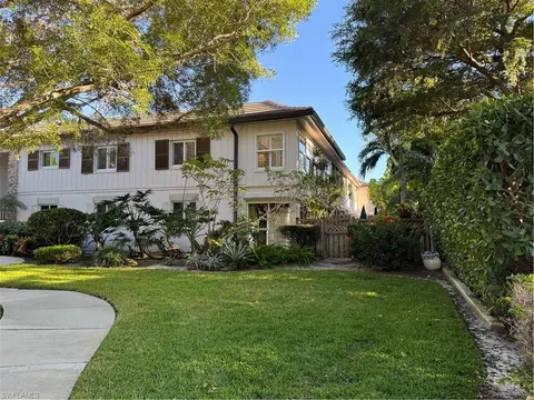 Exterior - 302 2nd St S, Naples, FL 34102 photo 2 of 7