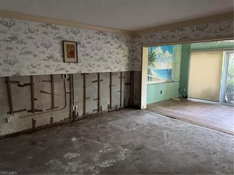Living - 302 2nd St S, Naples, FL 34102 photo 2 of 2