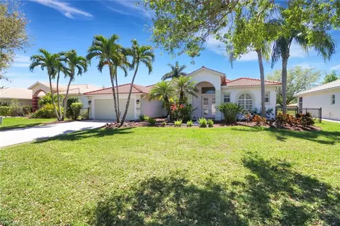 984 Chesapeake Bay Ct, Naples, FL 34120