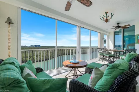 425 Dockside Dr #903, Naples, FL 34110 photo 4