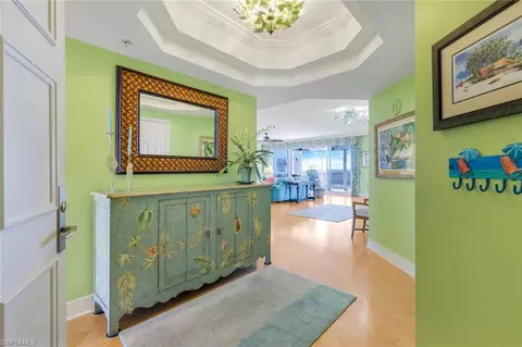 425 Dockside Dr #903, Naples, FL 34110