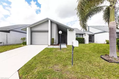 9729 Maplecrest Cir, Lehigh Acres, FL 33936