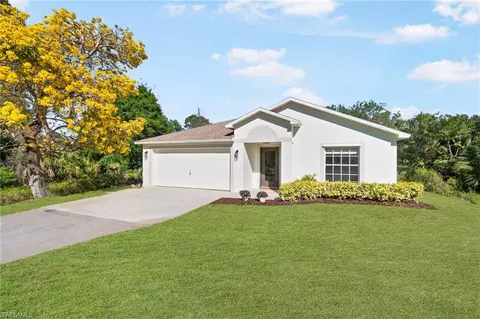 560 12th St SE, Naples, FL 34117