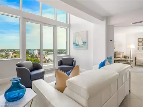 4041 Gulf Shore Blvd N #1108, Naples, FL 34103