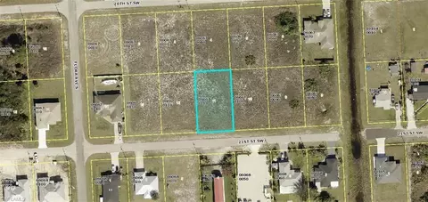 2706 21st St SW, Lehigh Acres, FL 33976