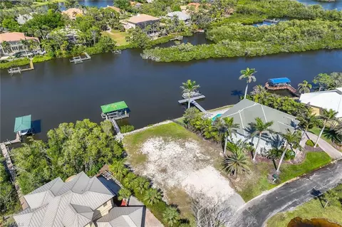 3648 Margina Cir, Bonita Springs, FL 34134