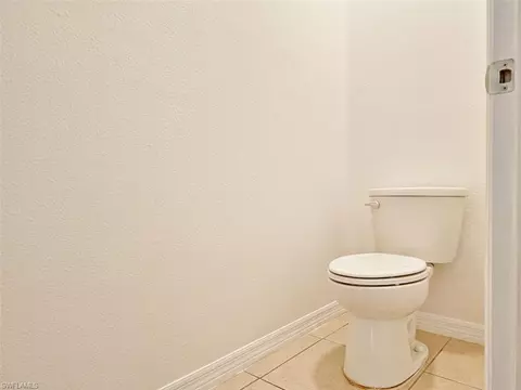 Bath - 324 Sunny Field Ct, Eustis, FL 32726 photo 2 of 4