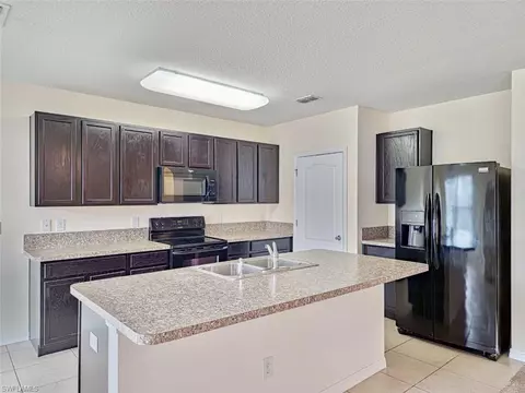 Kitchen - 324 Sunny Field Ct, Eustis, FL 32726 photo 1 of 2