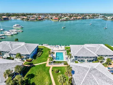 651 W Elkcam Cir #822, Marco Island, FL 34145
