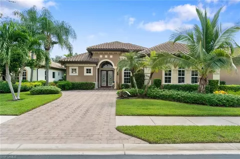 7692 Cottesmore Dr, Naples, FL 34113