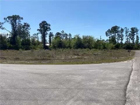 1240 Eclair St E, Lehigh Acres, FL 33974 photo 8