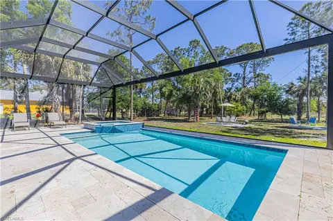 764 8th St SE, Naples, FL 34117