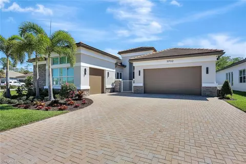 11702 Jasper Ct, Naples, FL 34120 photo 2