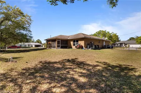1024 Iris St E, Lehigh Acres, FL 33974 photo 4