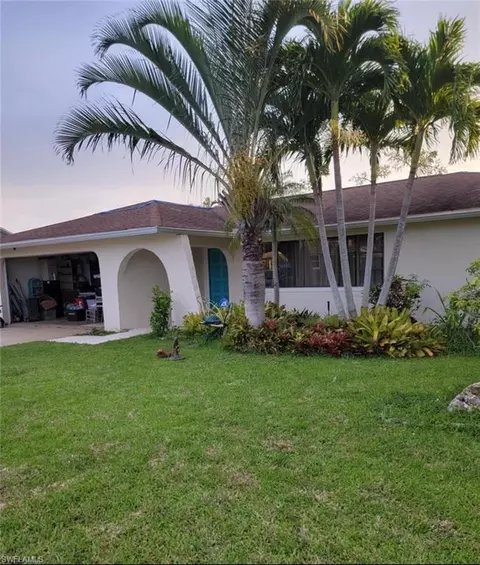 3977 Villmoor Ln, Fort Myers, FL 33919