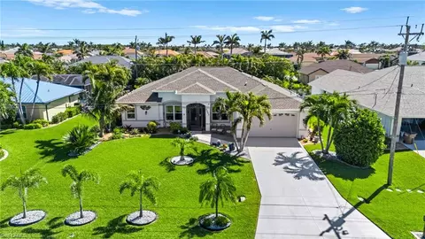 5243 Agualinda Blvd, Cape Coral, FL 33914