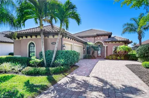 7348 Lantana Way, Naples, FL 34119