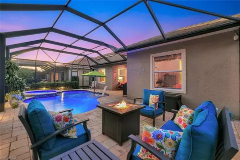 3667 Canopy Cir, Naples, FL 34120