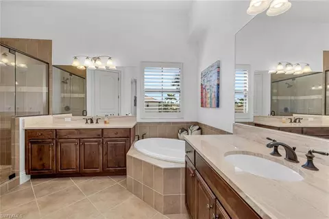 Bath - 7955 Cordoba Pl, Naples, FL 34113 photo 1 of 4