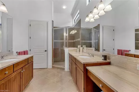 Bath - 7955 Cordoba Pl, Naples, FL 34113 photo 2 of 4