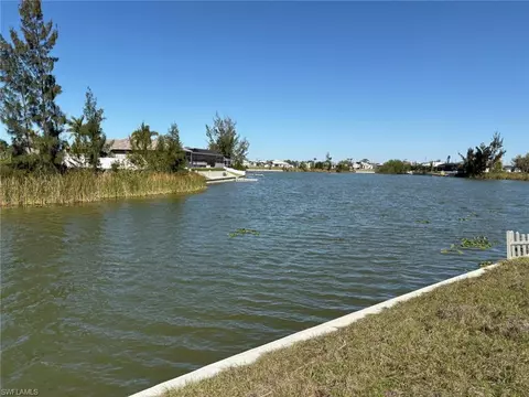 1202 NW 20th Ave, Cape Coral, FL 33993