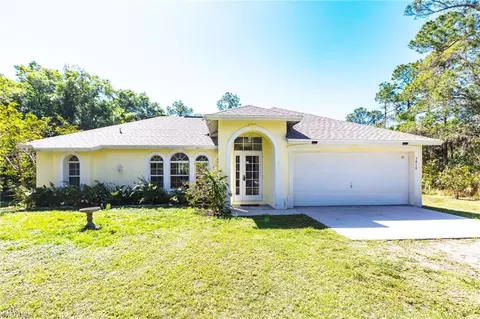 3810 28th Ave SE, Naples, FL 34117