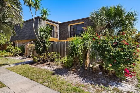 5544 Malt Dr #2, Fort Myers, FL 33907