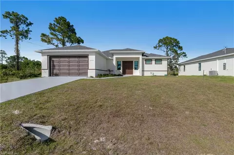 2510 33rd St SW, Lehigh Acres, FL 33976