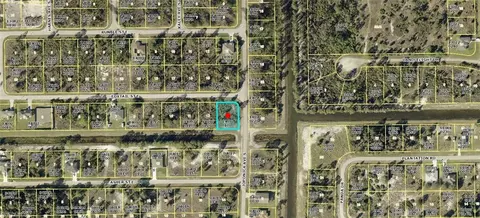 860 Foxtail St, Lehigh Acres, FL 33974